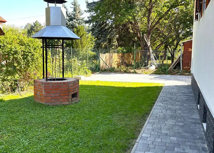 Agica Nyaralo בית נופש